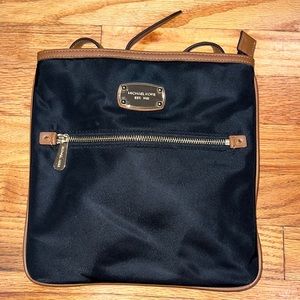 EUC Michael Kors Large Kempton Nylon Crossbody Black Brown Gold